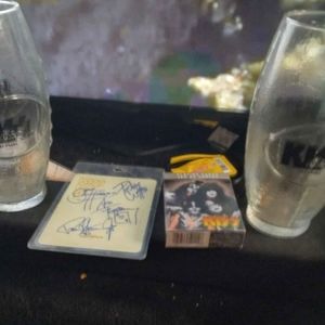 Raiders stuff and kiss stuff